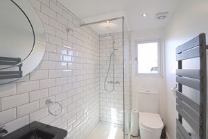 En-Suite- click for photo gallery